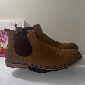 Steve Madden M-Graye Chelsea Boot in Taupe - Men’s Size 10